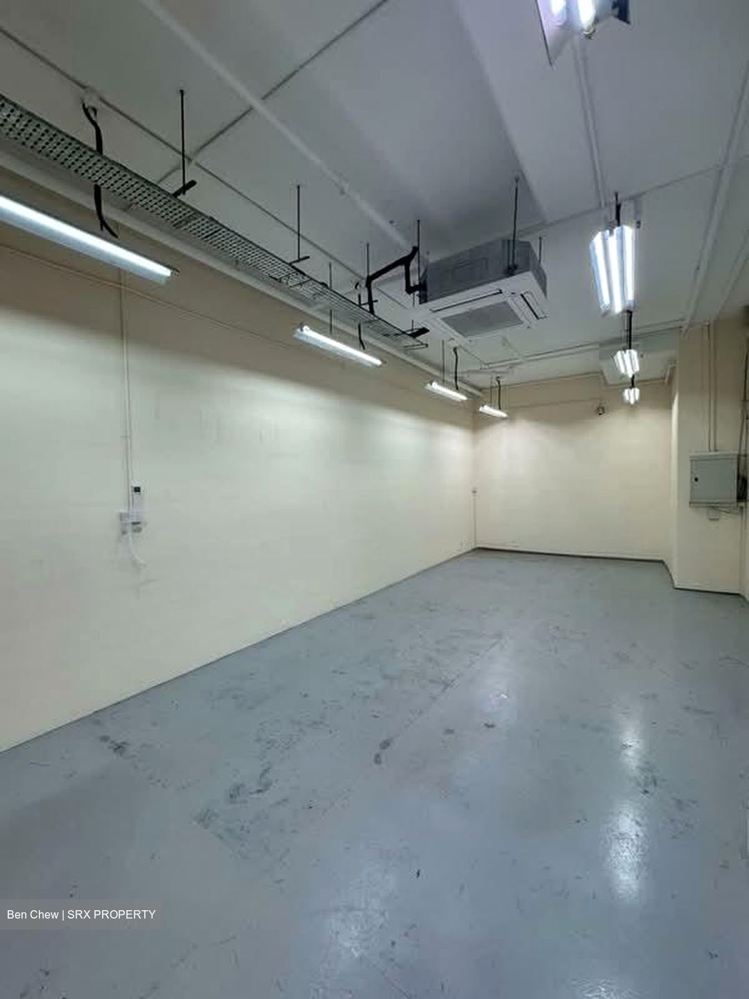 Tradehub 21 (D22), Factory #576593151